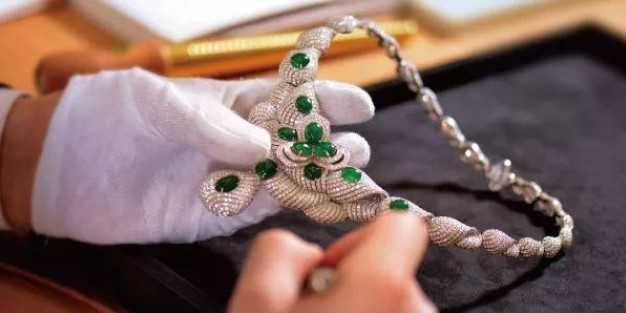 怎样给珠宝商标起名字